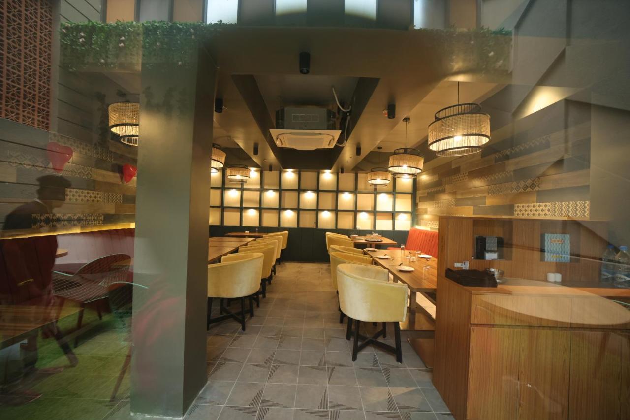 Hotel Marigold Bhubaneswar Exterior photo